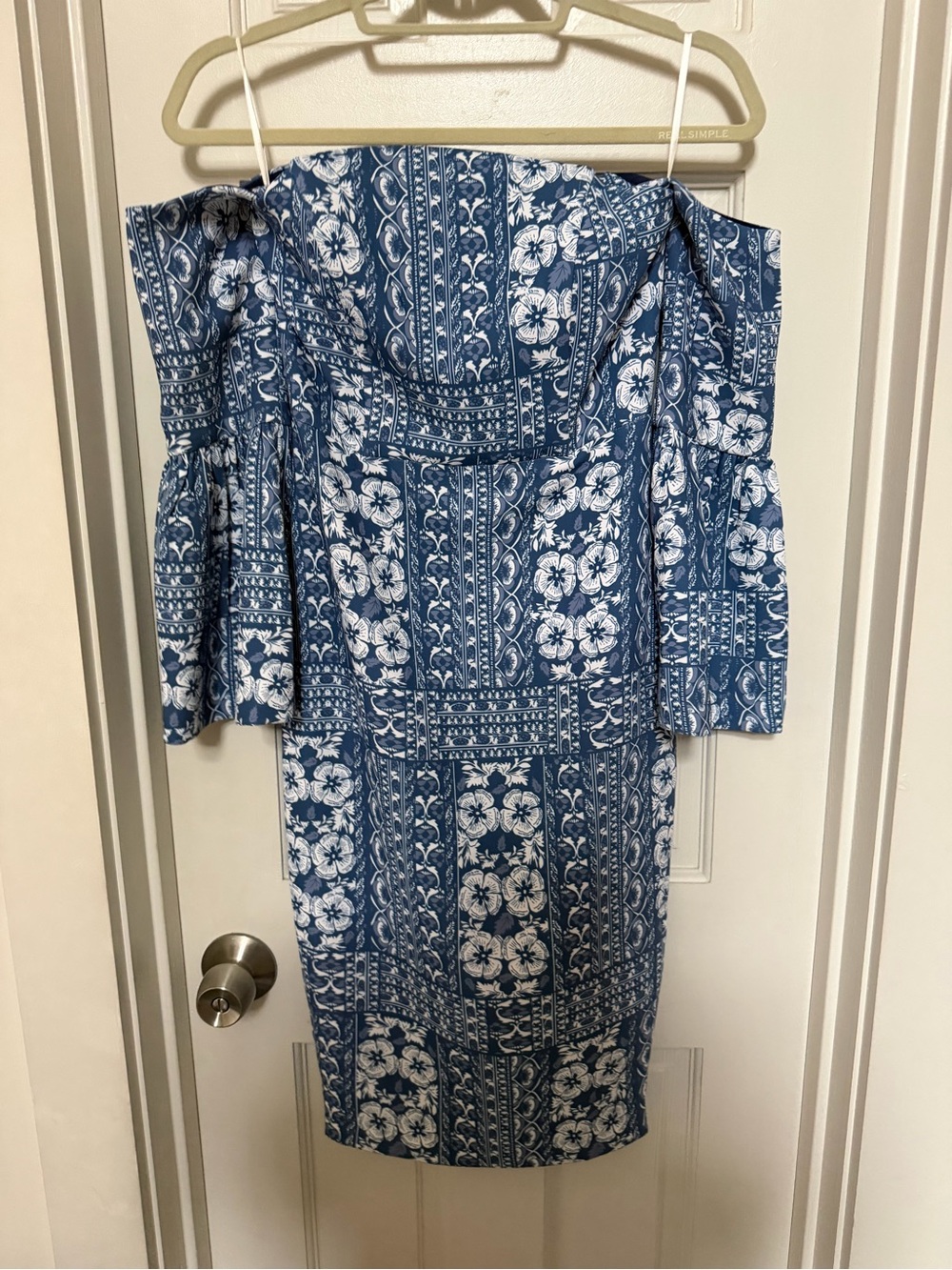 Elliatt Blue and White Off-Shoulder Floral Print Dress